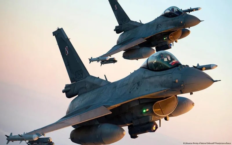 Ucrânia reforça sua defesa com a chegada dos primeiros caças F-16: Conhecido por sua eficiência em combate essa aquisição se torna crucial para fortalecer a capacidade de enfrentar a invasão russa