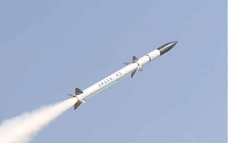 Alto escalão busca acordos de defesa com a Índia: Akash NG e submarinos Scorpene, aviões KC-390 e mísseis de cruzeiro