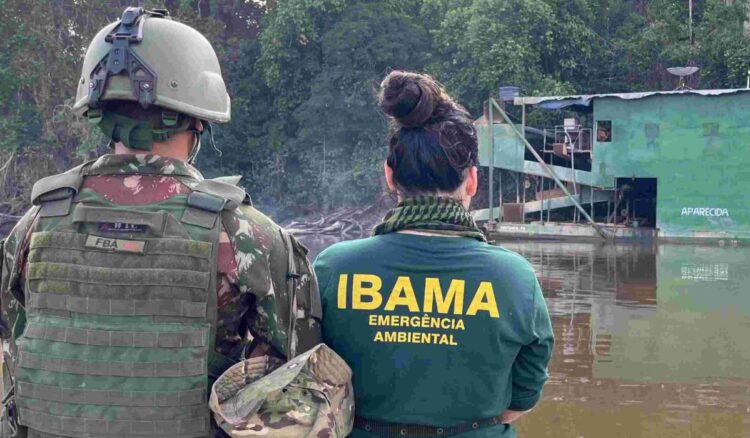 Forças Armadas intensificam combate ao crime na Amazônia em megaoperação contra garimpo ilegal