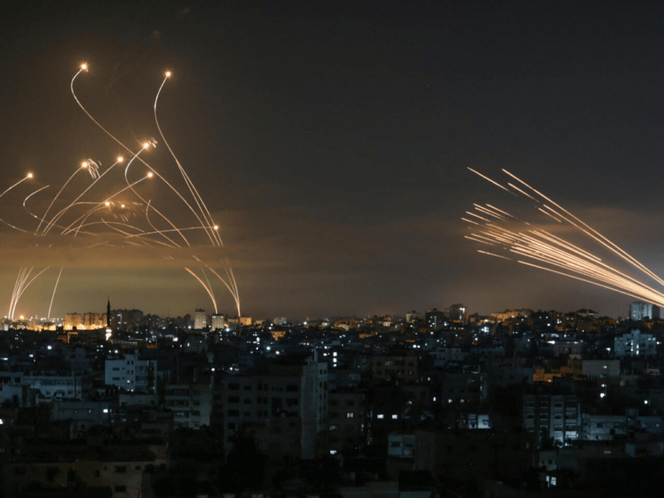 Ataque surpresa de Israel destrói depósitos de armas do Hezbollah e evita vingança mortal planejada por grupo terrorista após eliminação de líder palestino