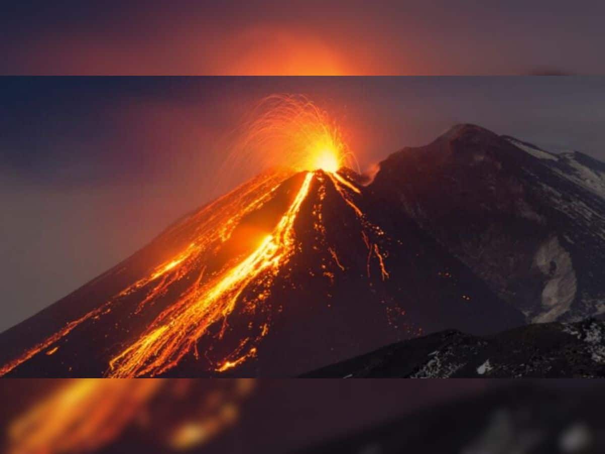 O Etna é um vulcão ativo situado na parte oriental da Sicília, entre as províncias de Messina e Catânia. É o mais alto vulcão da Europa fora da região do Cáucaso, e um dos mais altos do mundo