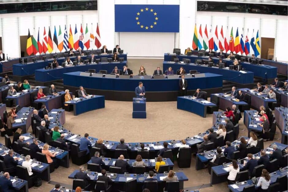 Parlamento Europeu reconhece Edmundo González como presidente da Venezuela e pede prisão de Maduro!