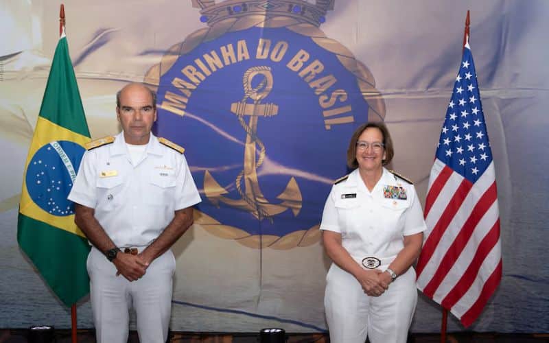 Plano de Navegação para a Marinha de Guerra da América: Encontro de comandantes do Brasil e dos EUA revela plano audacioso que pode mudar o cenário marítimo com robôs e drones