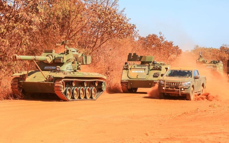 Conheça os blindados e caças que a Marinha do Brasil desdobrou com EUA e China na Operação Formosa