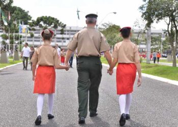 Destaque no ensino militar - As vitórias recorrentes dos colégios militares nas Olimpíadas Brasileiras de Matemática das Escolas Públicas não só são incontestáveis, como podem ser explicadas.