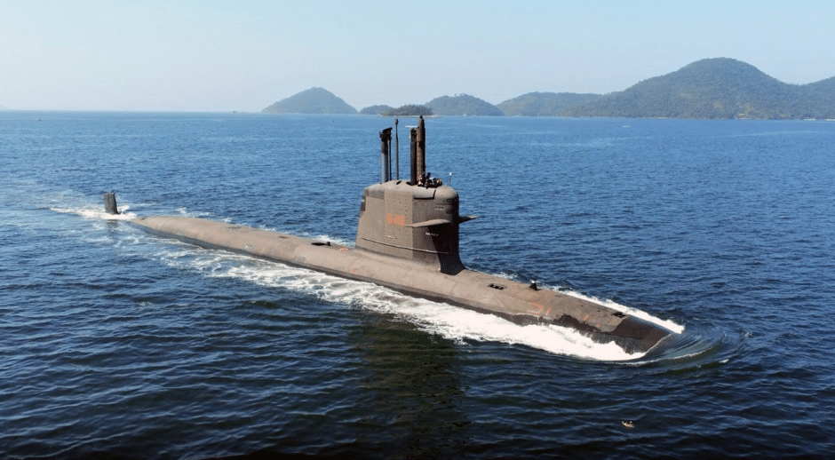 Marinha do Brasil possui o submarino mais moderno e poderoso da América Latina: capaz de operar por 70 dias a 300 metros de profundidade, além de carregar torpedos e mísseis de última tecnologia