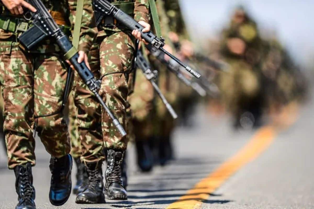 Concursos militares em São Paulo: vagas abertas para soldados da PM e Oficiais da Marinha até 62 anos! Confira todas as oportunidades e como se inscrever