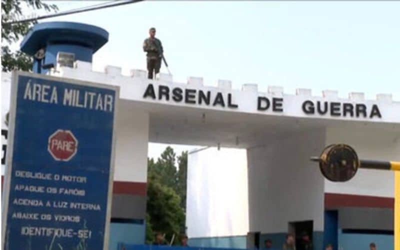 Exército: Justiça denuncia mais dois por roubo de metralhadoras; roubo no Arsenal de Guerra de Barueri já tem cinco presos e novas denúncias explodem o caso