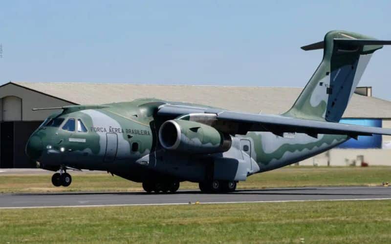 Embraer desafia icônico C-130 dos EUA e coloca o C-390 Millennium em acordo com a Força Aérea de Marrocos