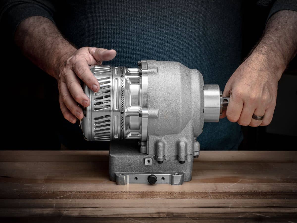 Motor ultracompacto Avadi MA-250 é revelado: tecnologia revolucionária pode transformar o mercado com design inovador, alta eficiência e impacto ambiental reduzido.