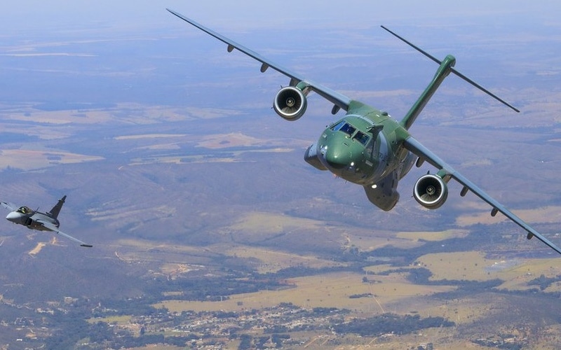 Novo recorde histórico: KC-390 e A-29 Super Tucano ajudam Brasil a alcançar R$ 9,53 bilhões em exportações de produtos e serviços de Defesa