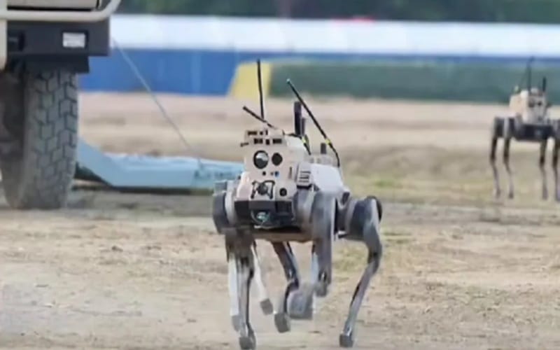 China revoluciona tecnologia militar com lobos robóticos e drones integrados: inovação que aprimora missões, segurança, mobilidade e capacidades estratégicas em operações táticas de alta eficiência