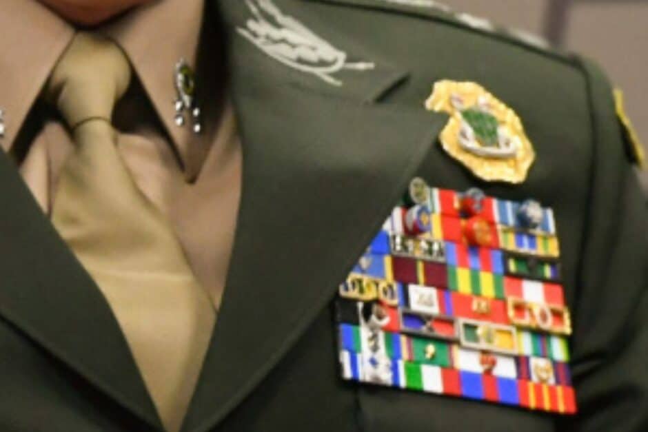 Como funciona a hierarquia militar no Brasil: entenda cada posto das Forças Armadas e como progredir na carreira