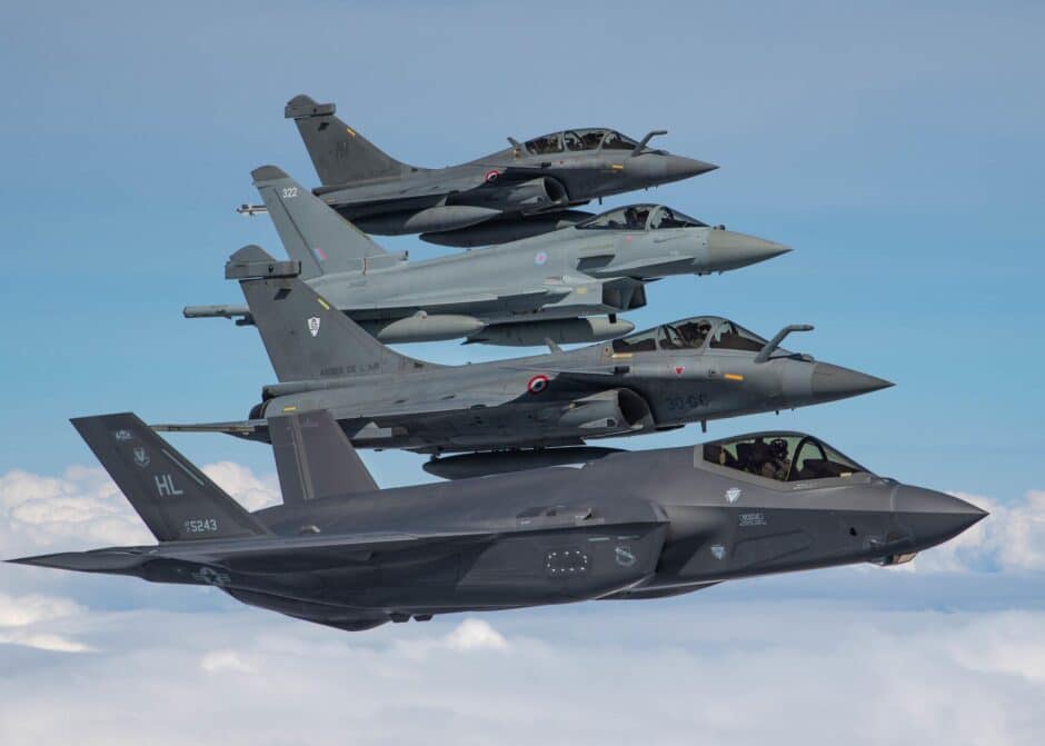 O Gripen utilizado pela Força Aérea Brasileira está entre os 10 caças de combate mais modernos do mundo? Confira a lista neste artigo!