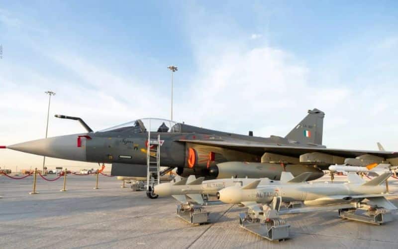 Negócio bilionário à vista: Embraer perto de fechar maior contrato militar de sua história com a Índia, incluindo coprodução do C-390, aquisição de caças Tejas e colaboração em mísseis e submarinos
