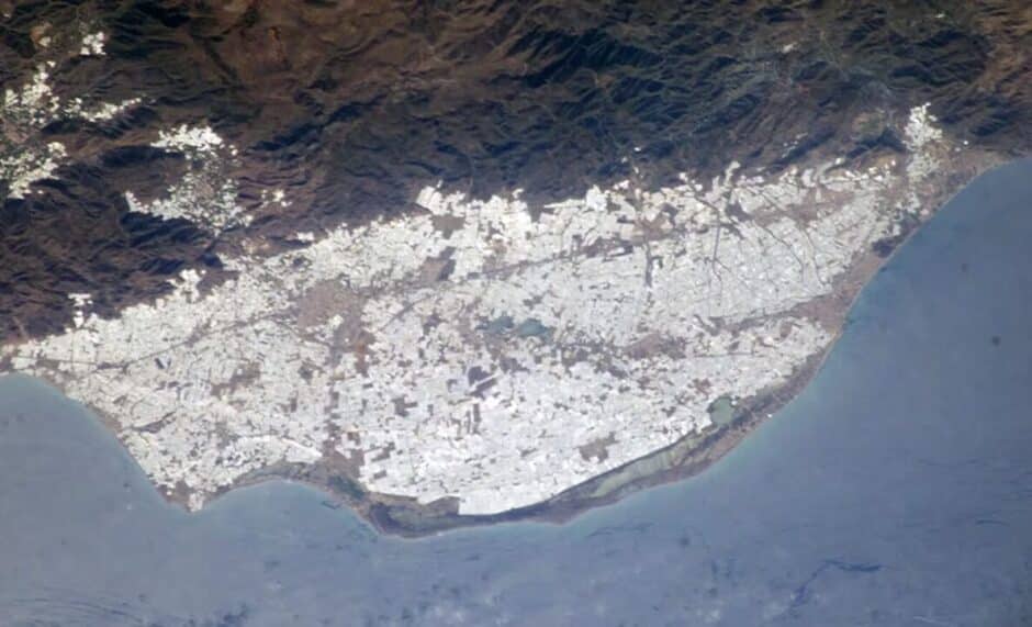 A maior e mais incrível construção de toda a história da humanidade também é a única verdadeiramente visível do espaço
