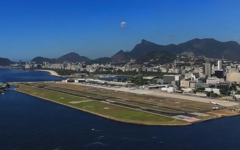 Governo descumpre 2 promessas de uma vez: FAB disse que controlaria espaço aéreo, mas aeroporto do Rio será fechado em G20. Lula disse que não haveria nova GLO no Rio e acabou assinando decreto