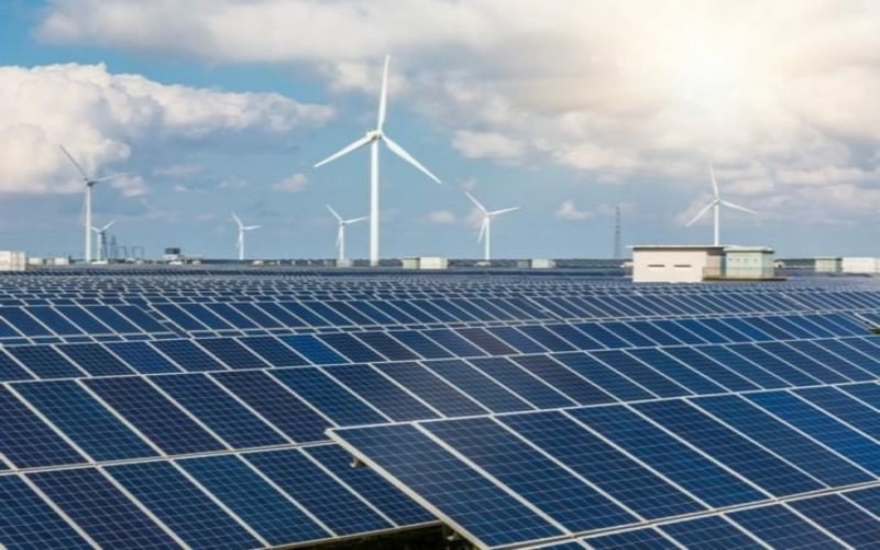 Descubra como a China está revolucionando a energia global com painéis solares espaciais e um mercado elétrico unificado até 2030, destacando-se pela inovação e liderança em energia limpa