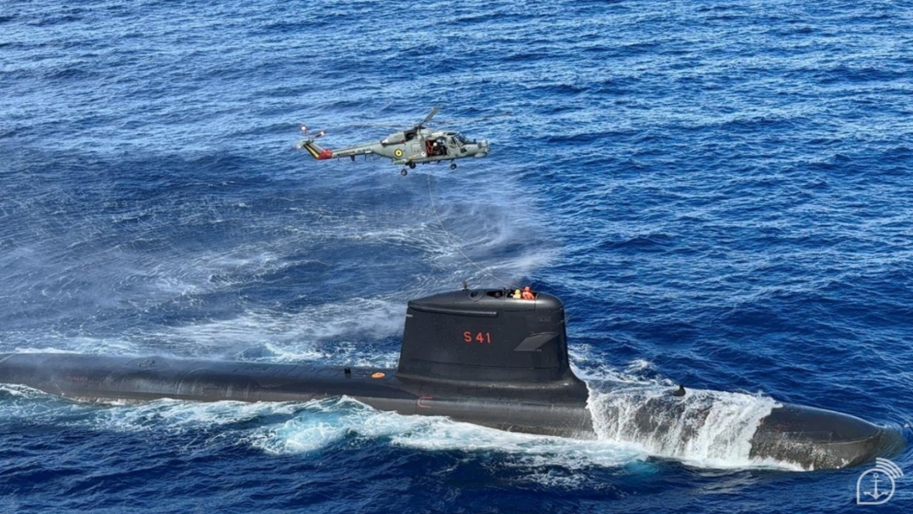 Marinha do Brasil lidera treinamento de pouso embarcado com aeronaves e pilotos da Força Aérea: Forças Armadas mostram força sob coordenação do Ministério da Defesa
