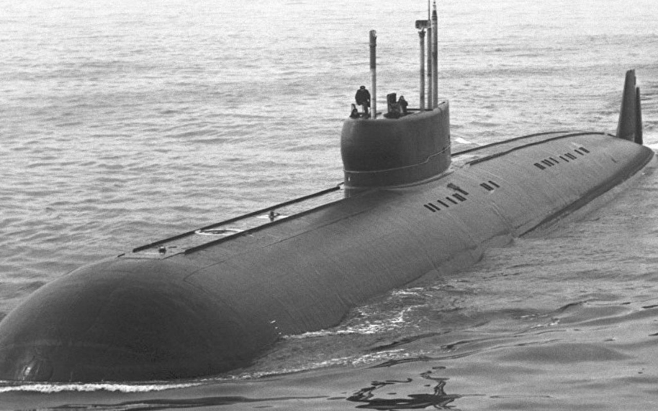 Forças Armada da Marinha dos EUA acelera com sua construção naval militar de submarino e porta aviões na Carolina do Sul