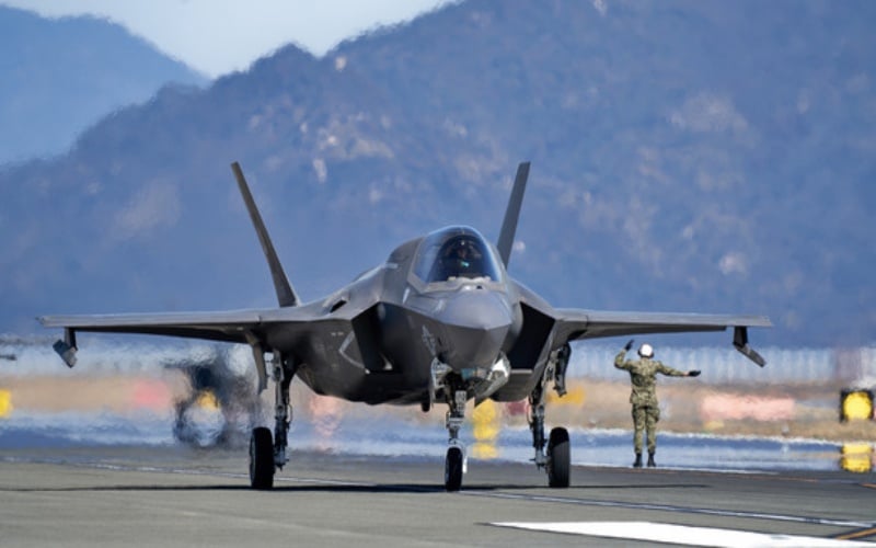 Elon Musk e Donald Trump propõem revolução e modernização da aviação militar dos EUA: substituição de caças F-35 por drones não tripulados para reduzir gastos na defesa