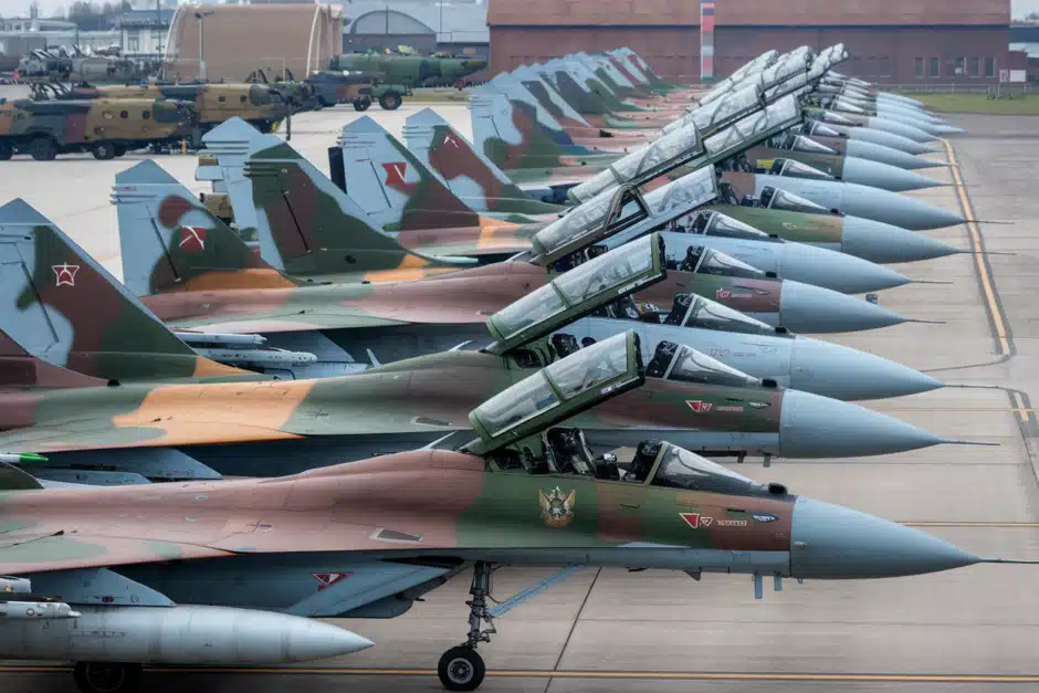 Segundo informações dos Estados Unidos, a Rússia está ajudando a modernizar a Força Aérea da Coreia do Norte de uma maneira nunca antes vista ao entregar 200 MiG-29 modernizados