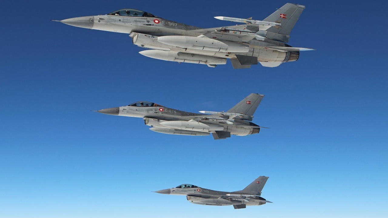 Força Aérea Argentina revoluciona a tecnologia com seus caças F-16 com transmissão de dados e guerra eletrônica após acordo histórico com os EUA, tornando-se uma das maiores potências mundiais 
