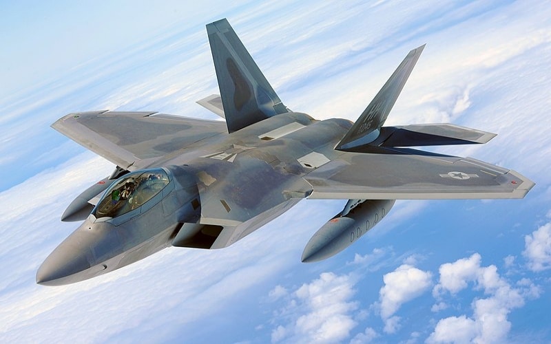Força Aérea dos EUA revoluciona com o caça de sexta geração: com um investimento de US$ 4,4 bilhões motor 30% mais potente e 25% mais eficiente essa inovação está mudando o futuro militar