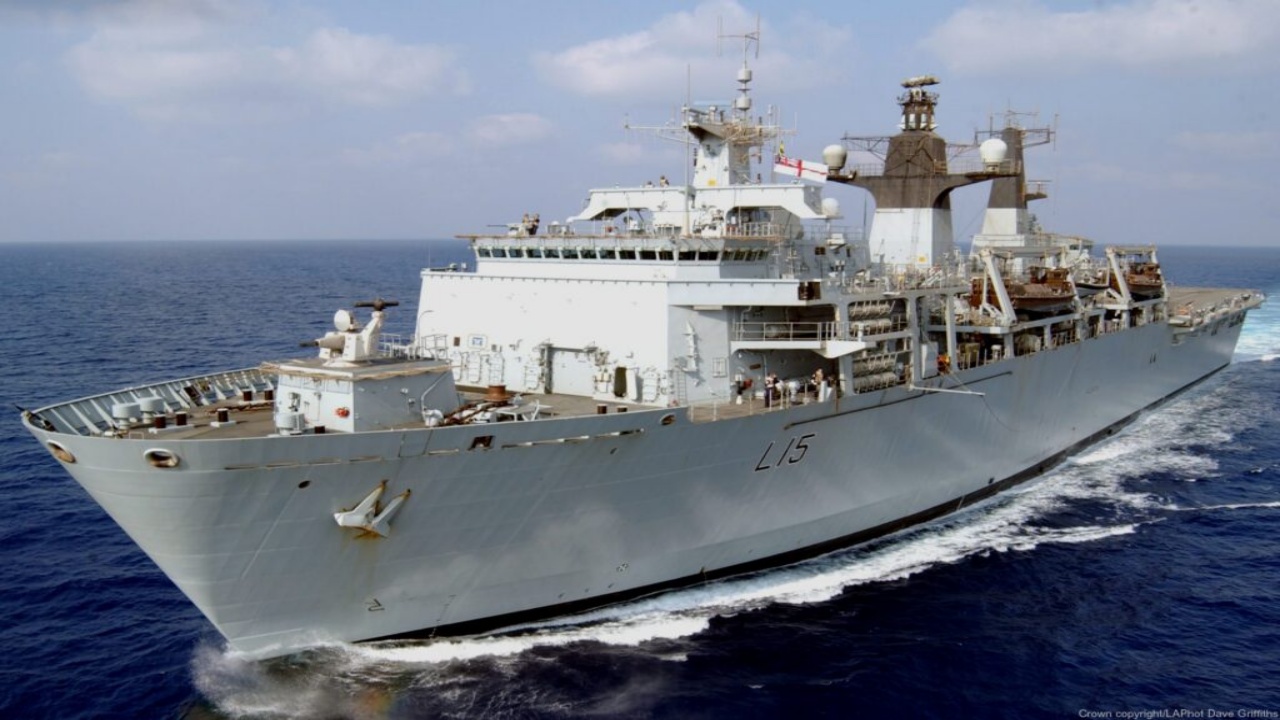 Marinha do Brasil impulsiona o poder naval com navio de 18.500 toneladas, 176 metros e operações com aeronaves
