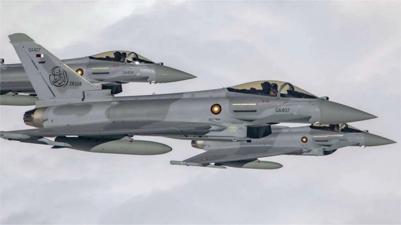 Após firmar um acordo de R$ 46 bilhões para 24 jatos Typhoons, a Força Aérea do Catar recebeu mais 12 novos caças, tornando-se competitiva com as demais Forças Armadas mundiais