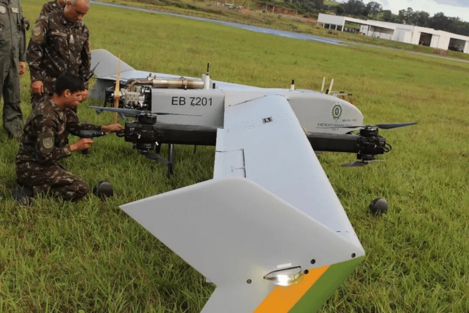 Tecnologia de ponta para defesa, alcance de 60 km e 10h de autonomia, o drone Nauru 1000C marca presença no maior treinamento militar do Exército Brasileiro