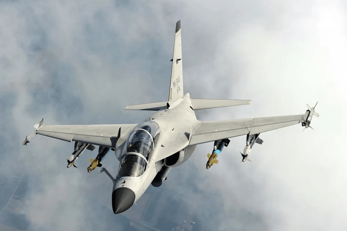 Força Aérea austríaca investe em caças M-346FA italianos: Aeronaves de €1 bilhão oferecem defesa aérea, apoio tático e treinamento militar avançado