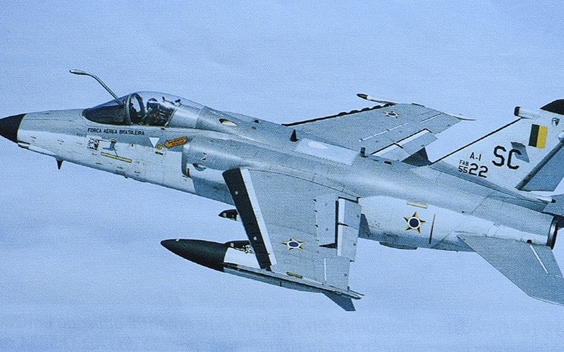 Aeronáutica quer levantar no mínimo R$ 4,6 milhões com leilão de sensores, bancadas, ferramentas e sucatas de aeronaves A1 AMX e R-35AM