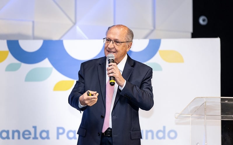 Geraldo Alckmin ganha força para ocupar lugar de Múcio no comando das Forças Armadas: Implodido por vídeo da Marinha, ministro da Defesa deseja deixar o governo