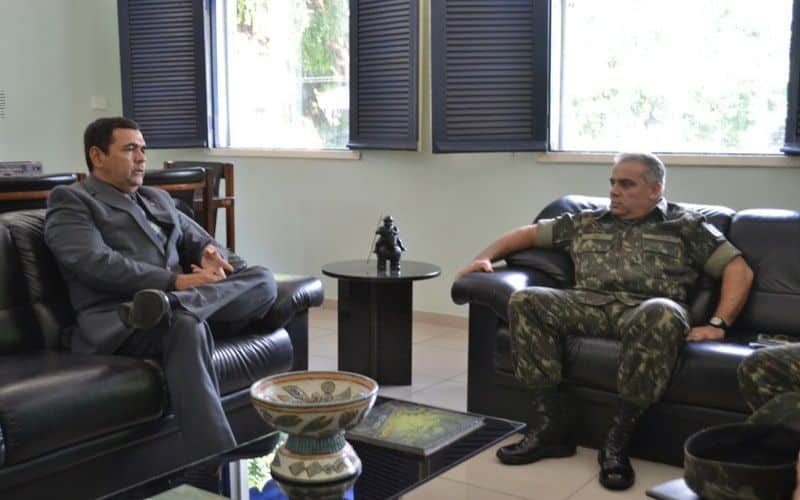 “Atacar as Forças Armadas é atacar a sociedade brasileira”, diz Coronel do Exército em denúncia no Diário de Pernambuco sobre acusações injustas e o papel dos militares na liberdade e ordem social