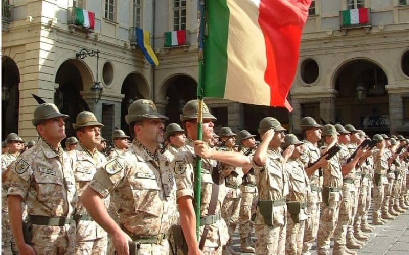 Após 16 anos, Brasil e Itália selam parceria histórica: Modernização militar, intercâmbio e sigilo estratégico