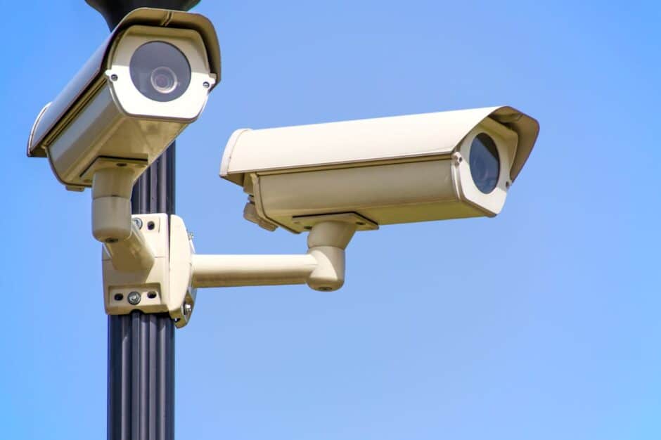 Segurança privada: vigilância ou invasão? Quando um profissional ultrapassa o limite da privacidade e como garantir o equilíbrio entre proteção e direitos individuais