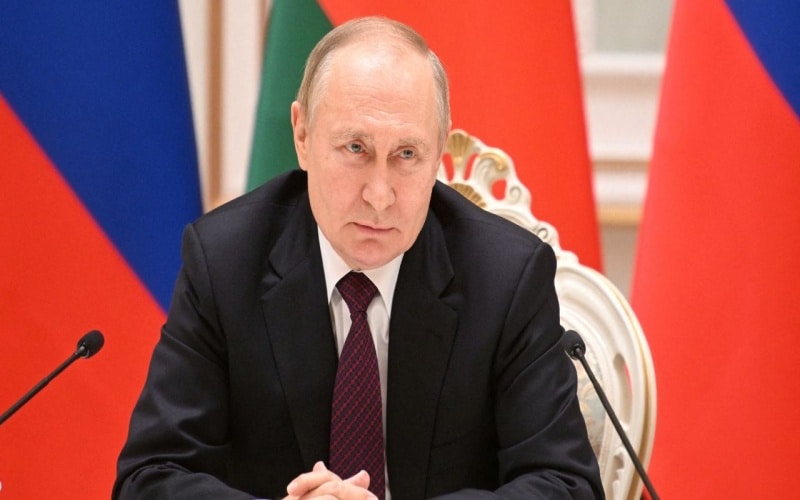 Após rombo histórico com a guerra na Ucrânia, Rússia aprova investimento militar bilionário, destinando mais de R$ 756 bilhões dos gastos federais em transporte, munições, infraestrutura e munições para 2025