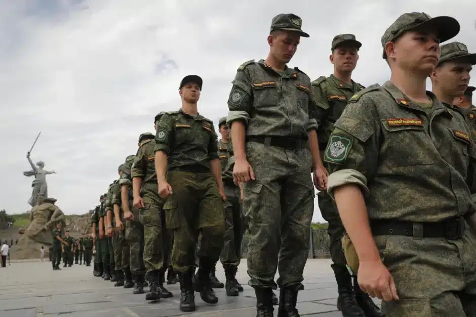 Números impactantes: o exército russo soma 450.000 soldados contratados
