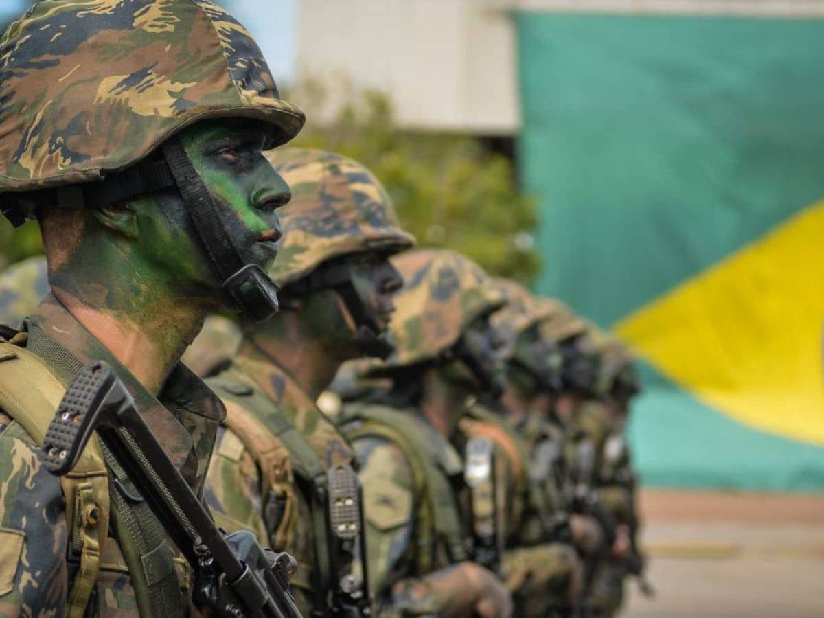 Forças Armadas: Exército, Marinha e Aeronáutica podem ser obrigadas a rever aposentadoria compulsória de militares trans com decisão do STJ