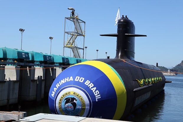 Lançamento do primeiro submarino Riachuelo do Programa de Desenvolvimento de Submarinos da Marinha do Brasil.