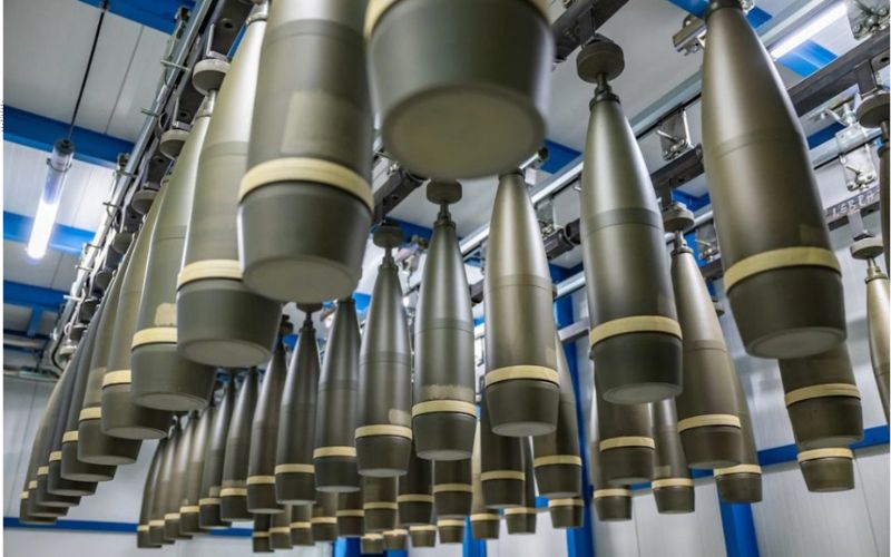 US$ 35 milhões: Empresa misteriosa encomenda 100 mil munições de 155 mm na Índia; Ucrânia é o principal suspeito