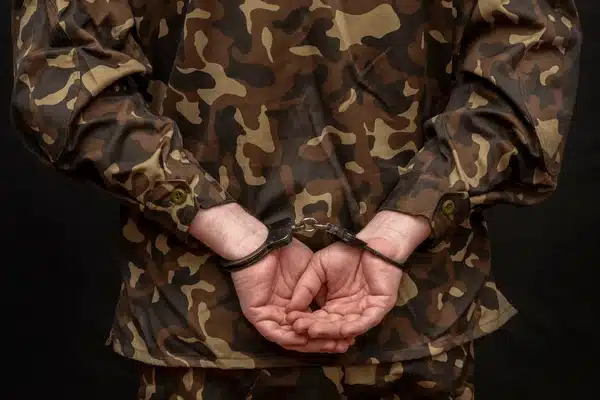 Desertor encontrado em operação no RS: Jovem desertor é localizado em anexo de residência em Passo Fundo após buscas do Exército e da Brigada Militar