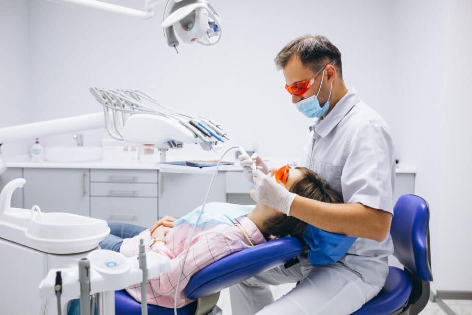 Vagas para Dentistas na Marinha: saiba como ingressar! Salários até R$ 14.809,01
