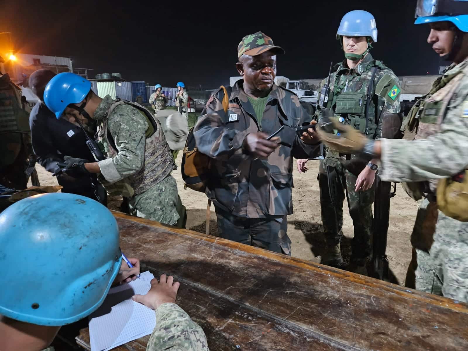 Missão de Paz no Congo: militares brasileiros enfrentam guerra, rebeldes e crise humanitária; O Brasil na linha de frente