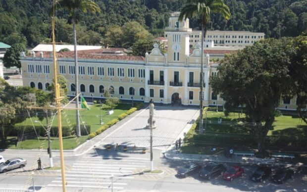 Colégio Naval - Imagem Aérea. Fonte Marinha do Brasil Flickr