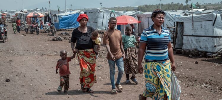 Refugiados em um campoperto de Goma. Conflito entre Ruanda e Congo ameaça paz na região.