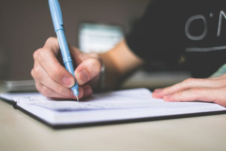 Com salários de R$ 10 mil, Funai abre inscrições com vagas imediatas para vários cargos; veja outros editais abertos para perito, técnico, polícia e muito mais