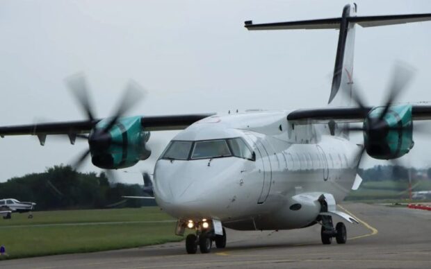 Apesar das tensões políticas, Akaer e FAdeA firmam contrato para fabricar peças do avião alemão D328eco.