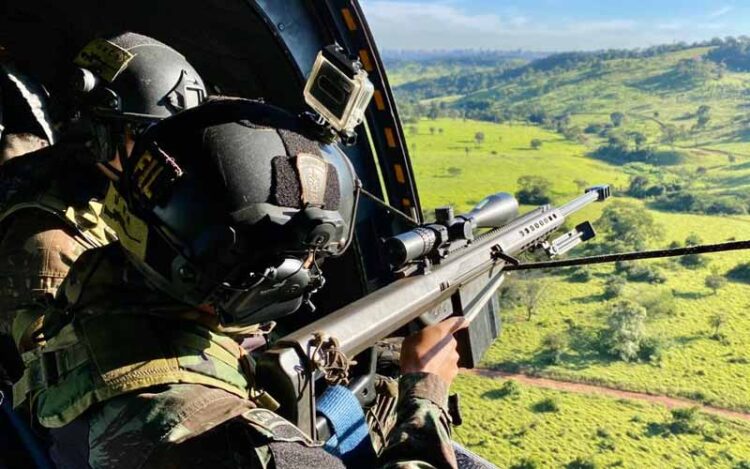 Como a Operação ESCUDO está fortalecendo a presença do Exército na Amazônia Ocidental, combatendo crimes transfronteiriços e protegendo comunidades indígenas.
